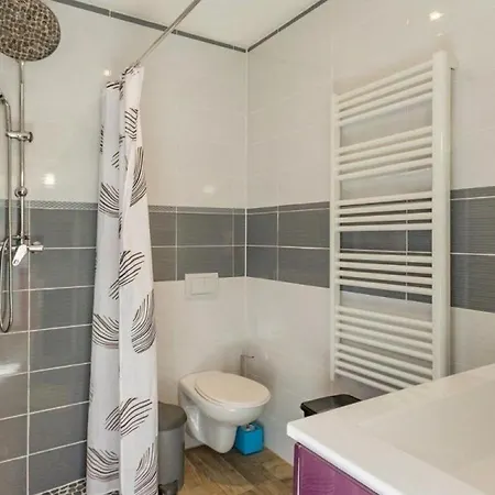 Vakantiehuis Lege, 3 Pieces, 5 Personnes - Fr-1-306-923 *